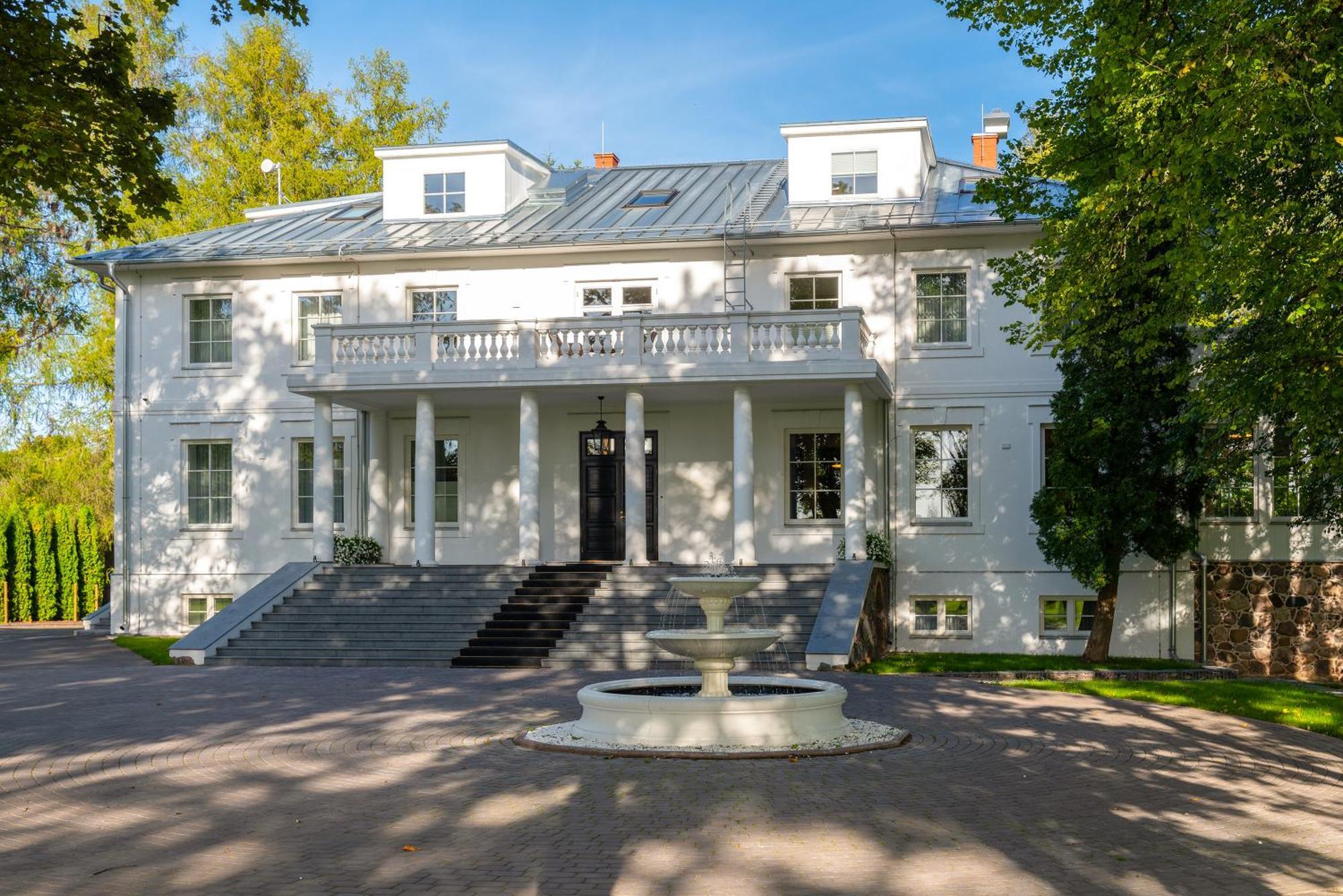 The Manor Sports & Spa Torva Exterior foto