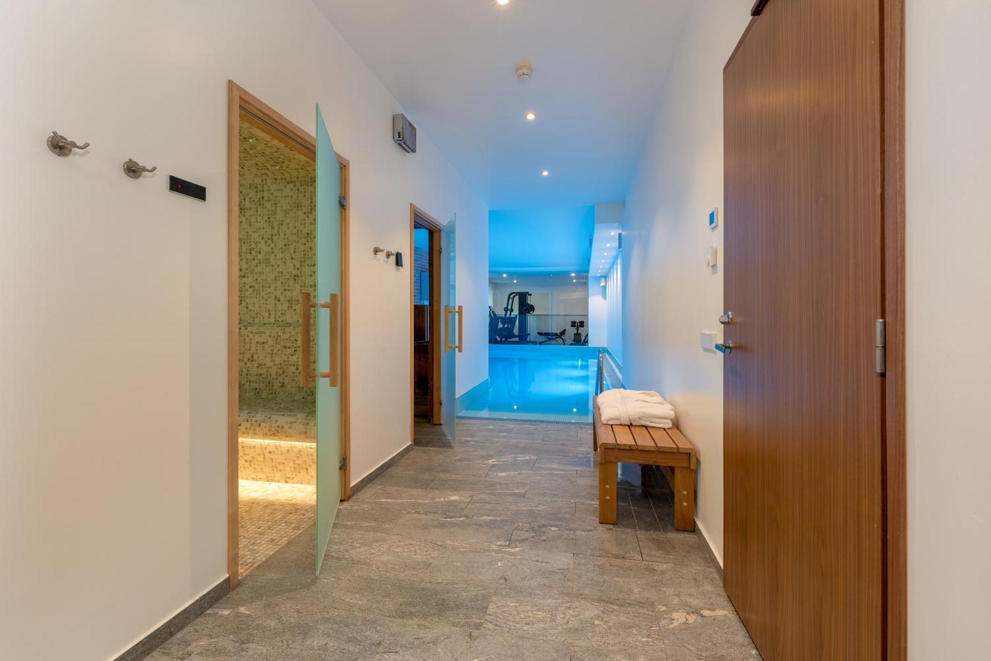 The Manor Sports & Spa Torva Exterior foto