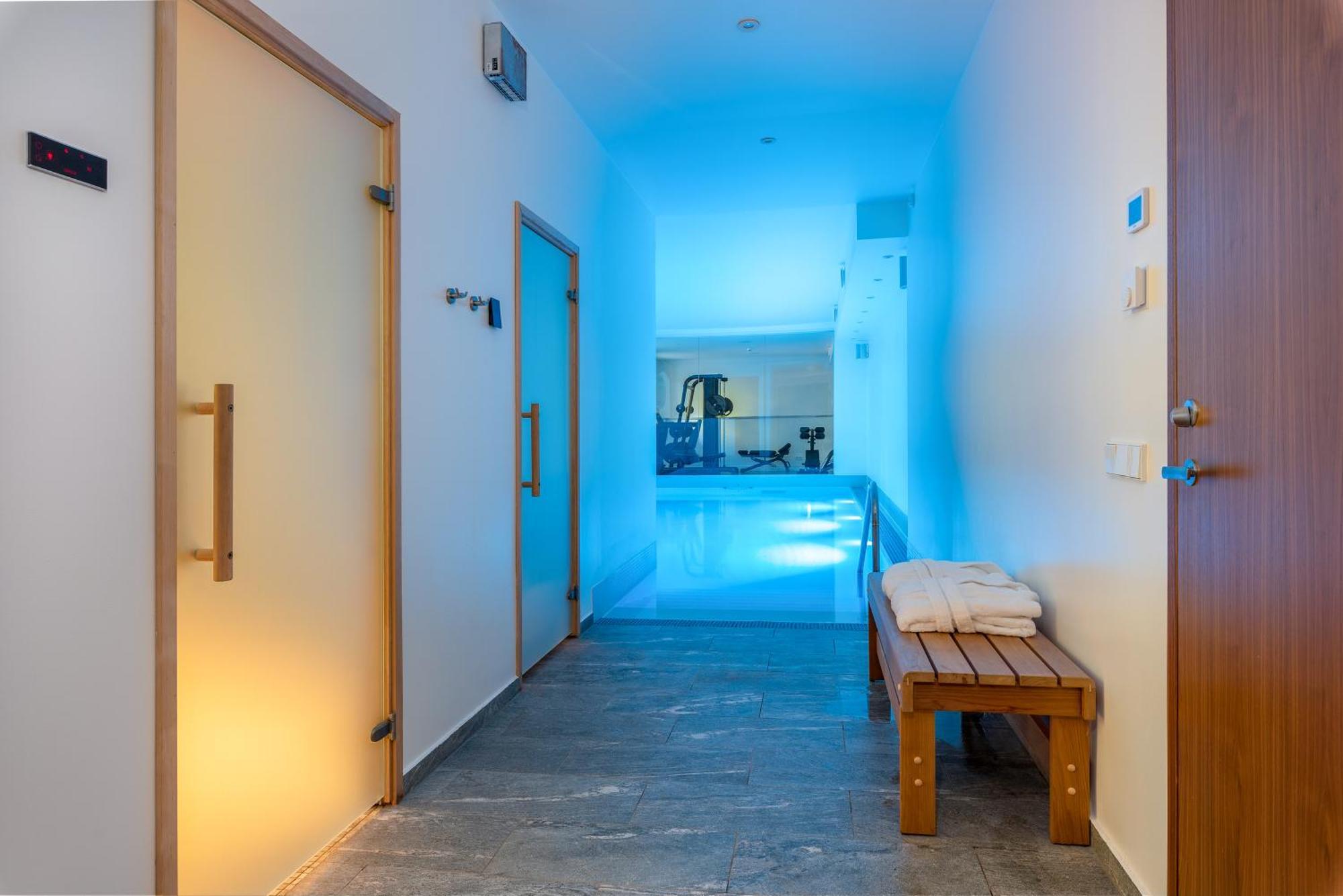 The Manor Sports & Spa Torva Exterior foto