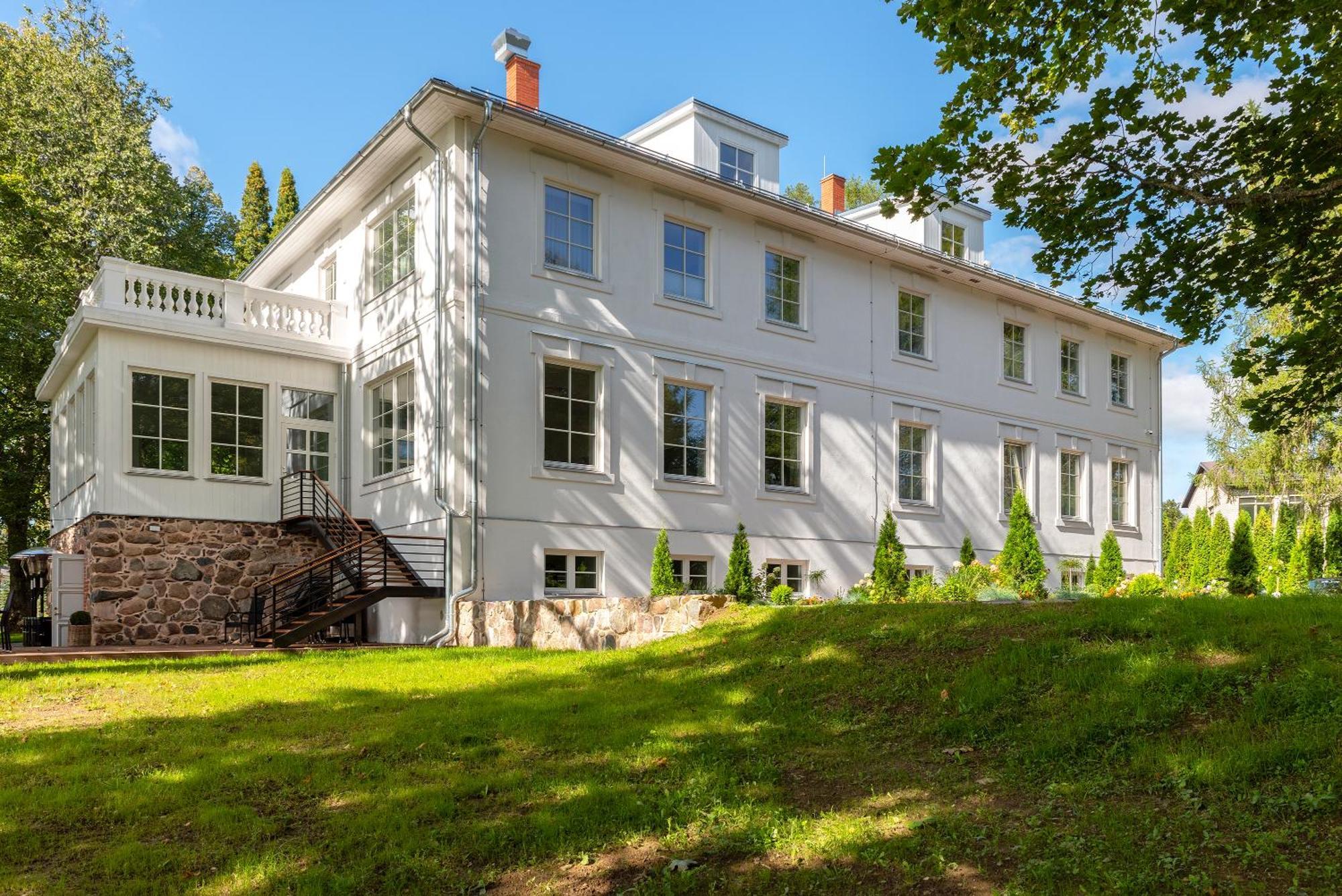 The Manor Sports & Spa Torva Exterior foto